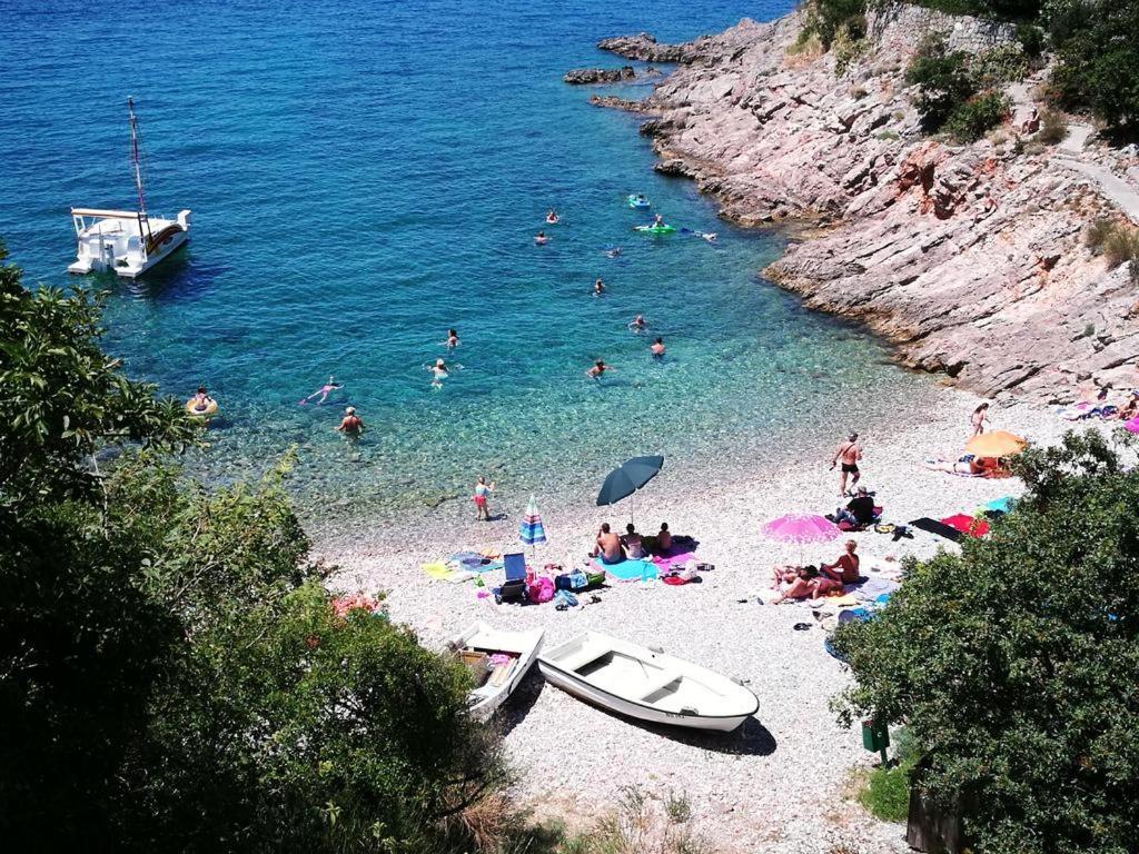 Holiday Apartments Soparin Senj  Bagian luar foto